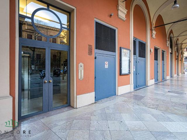 Appartamento in vendita a Bologna BO