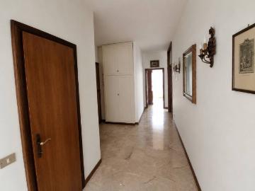 Appartamento in vendita a Bologna BO