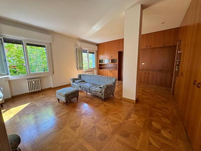 Appartamento in vendita a Bologna BO