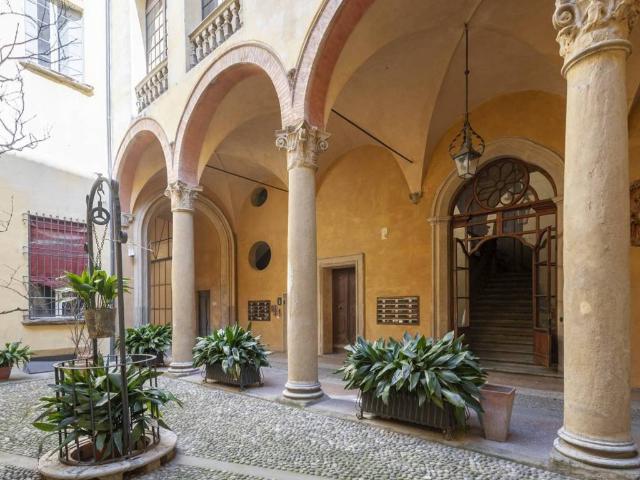 Appartamento in vendita a Bologna BO