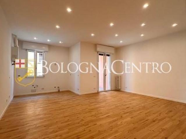 Appartamento in vendita a Bologna BO
