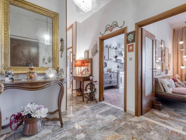 Appartamento in vendita a Bologna BO
