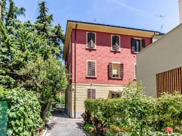Appartamento in vendita a Bologna BO