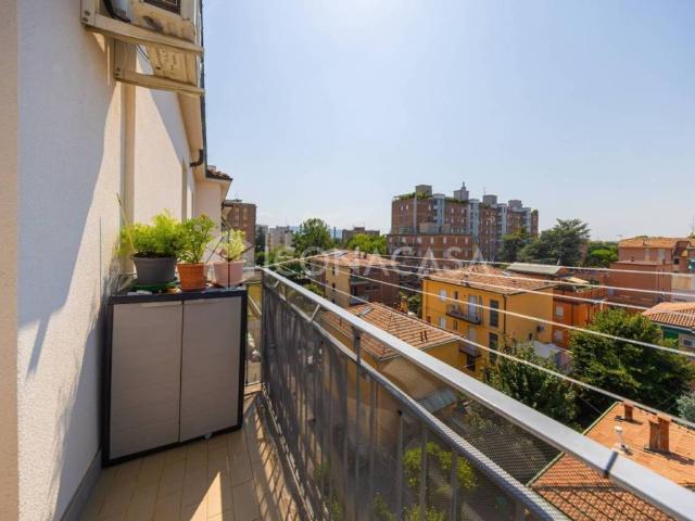 Appartamento in vendita a Bologna BO