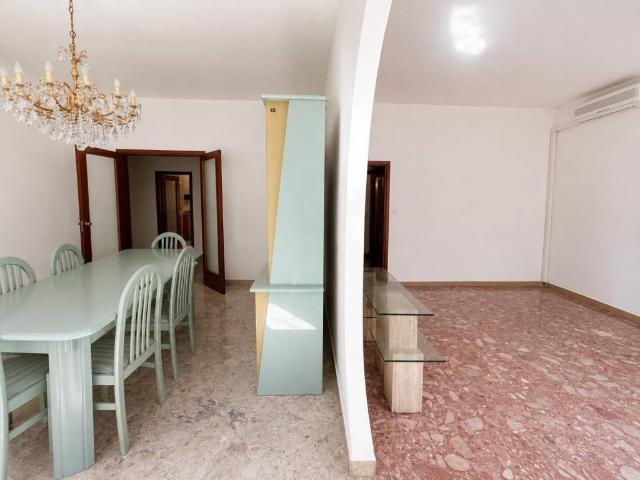 Appartamento in vendita a Bologna BO