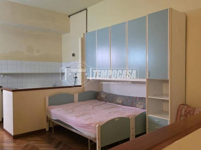 Appartamento in vendita a Bologna BO