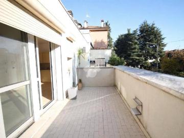 Appartamento in vendita a Bologna BO