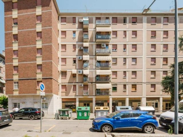 Appartamento in vendita a Bologna BO