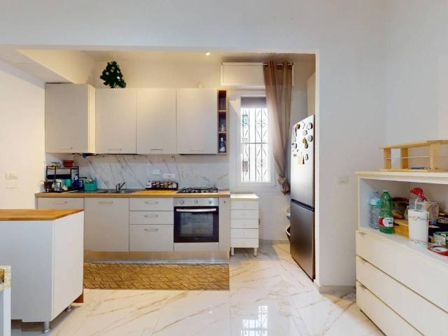 Appartamento in vendita a Bologna BO