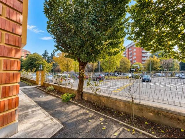 Appartamento in vendita a Bologna BO