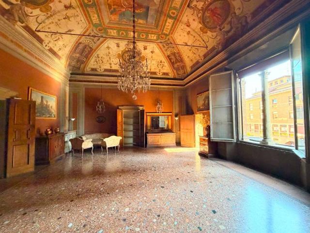 Appartamento in vendita a Bologna BO