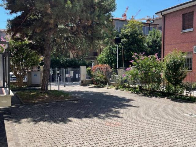 Appartamento in vendita a Bologna BO