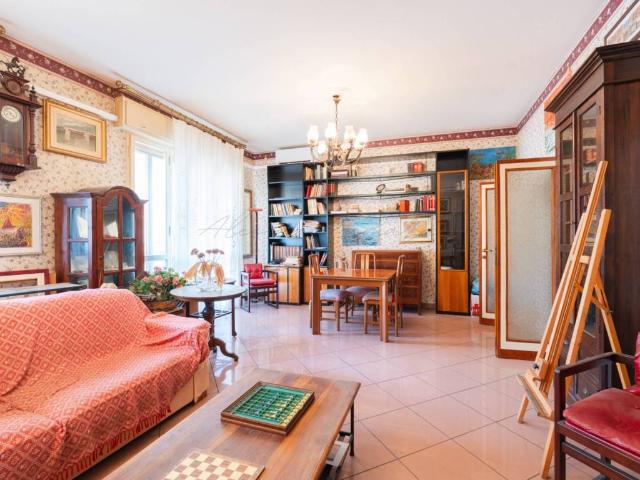 Appartamento in vendita a Bologna BO