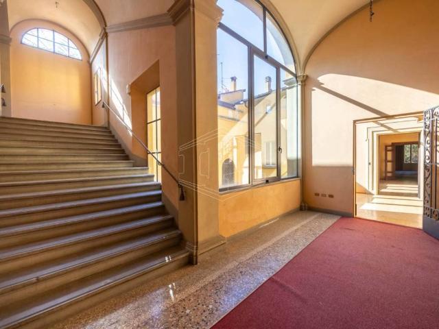Appartamento in vendita a Bologna BO