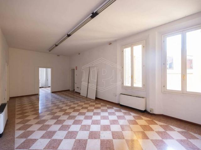 Appartamento in vendita a Bologna BO