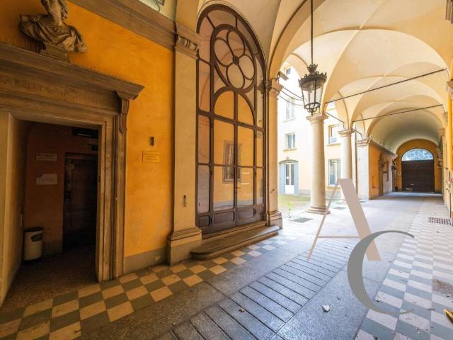 Appartamento in vendita a Bologna BO