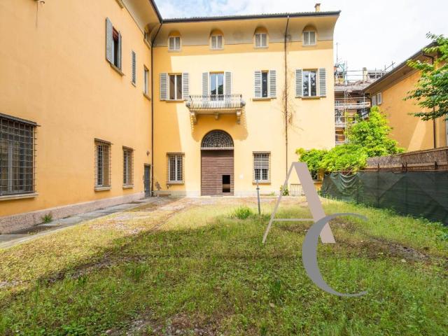 Appartamento in vendita a Bologna BO