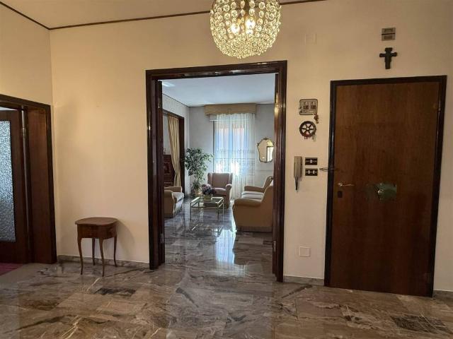 Appartamento in vendita a Bologna BO