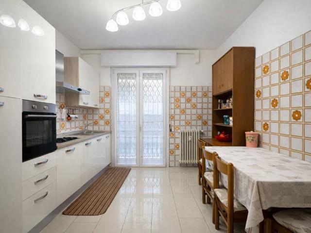 Appartamento in vendita a Bologna BO