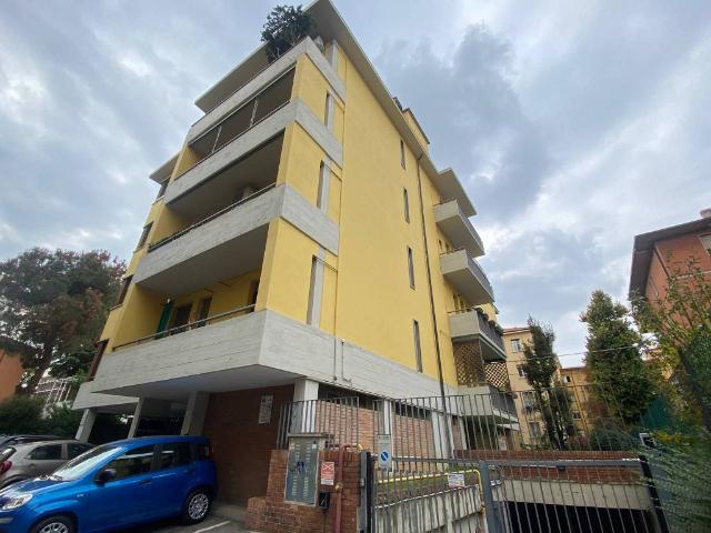 Appartamento in vendita a Bologna BO