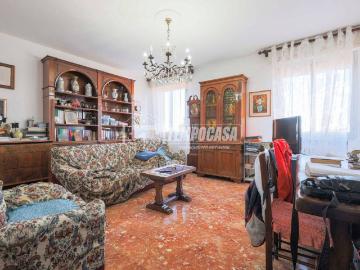 Appartamento in vendita a Bologna BO