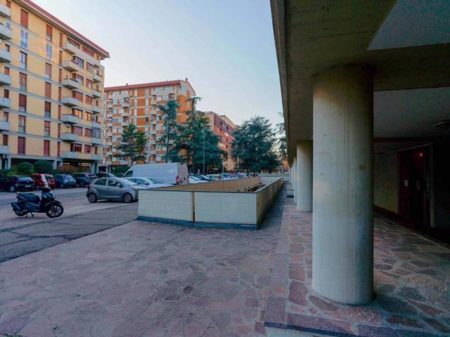 Appartamento in vendita a Bologna BO