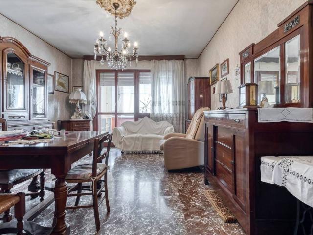 Appartamento in vendita a Bologna BO