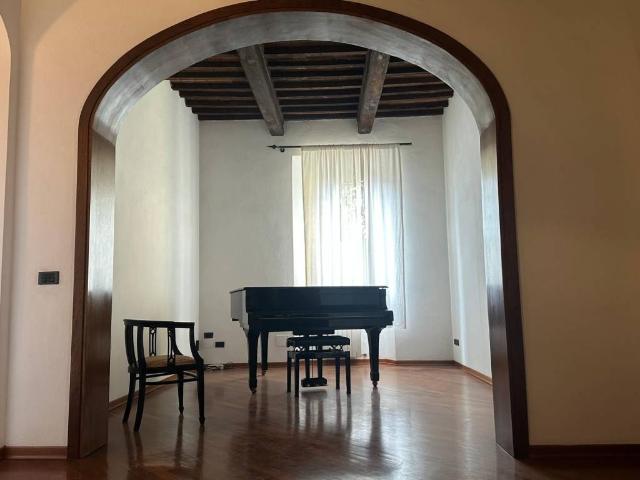 Appartamento in vendita a Bologna BO