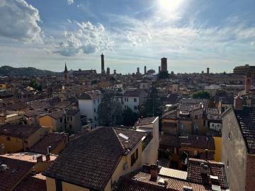 Appartamento in vendita a Bologna BO