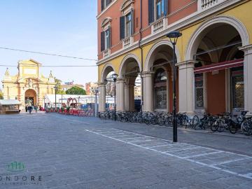 Appartamento in vendita a Bologna BO