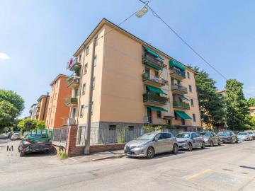 Appartamento in vendita a Bologna BO