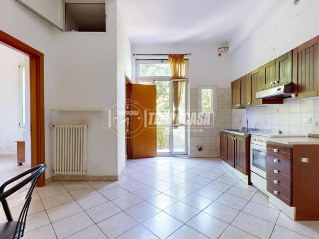Appartamento in vendita a Bologna BO