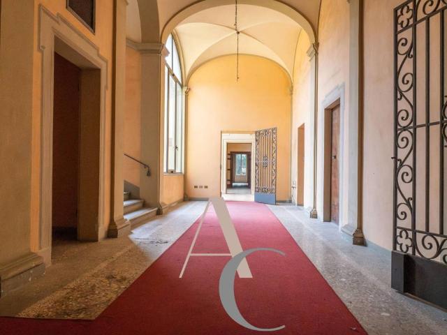 Appartamento in vendita a Bologna BO