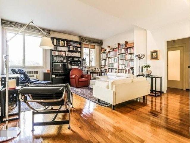 Appartamento in vendita a Bologna BO