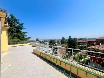 Appartamento in vendita a Bologna BO