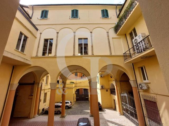 Appartamento in vendita a Bologna BO