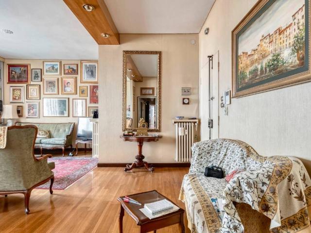 Appartamento in vendita a Bologna BO
