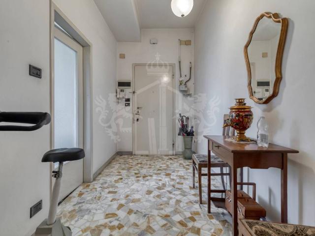 Appartamento in vendita a Bologna BO
