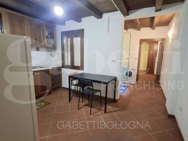 Appartamento in vendita a Bologna BO