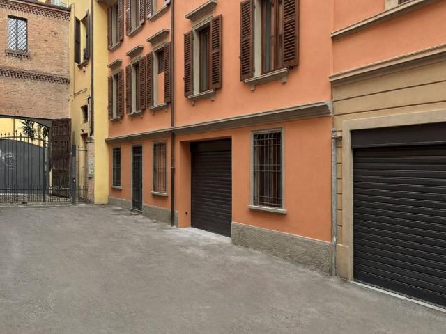 Appartamento in vendita a Bologna BO