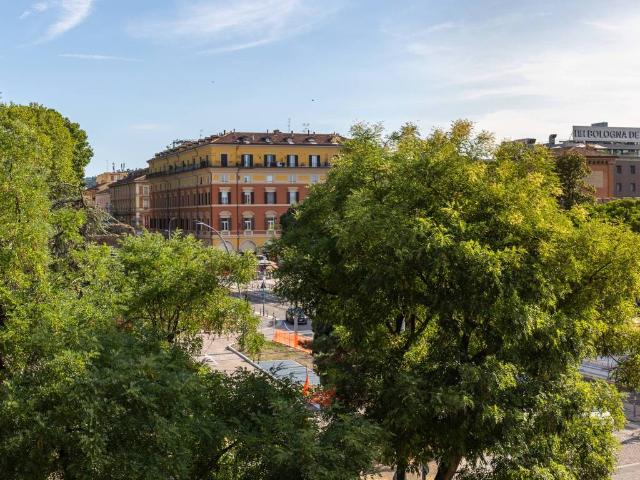 Appartamento in vendita a Bologna BO