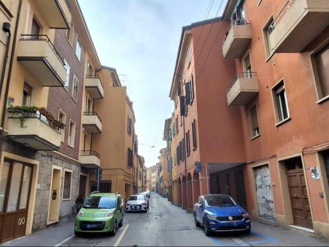 Appartamento in vendita a Bologna BO