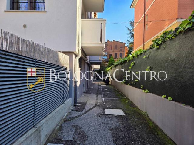 Appartamento in vendita a Bologna BO