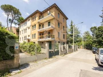 Appartamento in vendita a Bologna BO