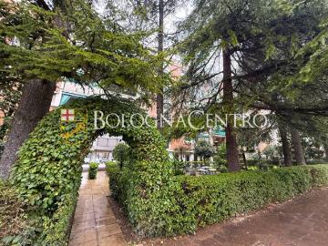 Appartamento in vendita a Bologna BO