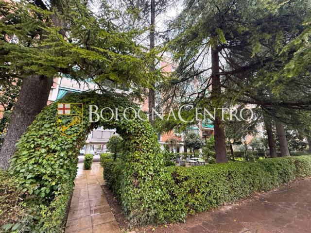 Appartamento in vendita a Bologna BO