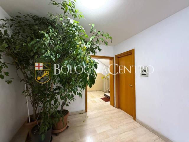 Appartamento in vendita a Bologna BO
