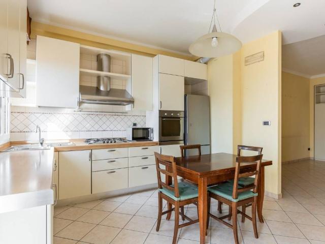Appartamento in vendita a Bologna BO