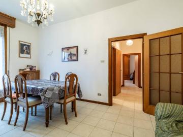 Appartamento in vendita a Bologna BO
