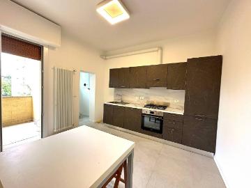 Appartamento in vendita a Bologna BO